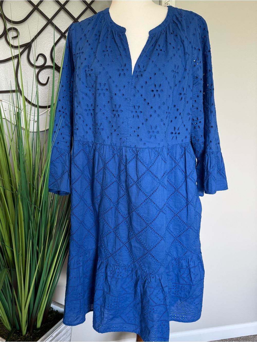 J. JILL Size Large Gorgeous Blue Eyelet Midi Dress with 3/4 Sleeve
